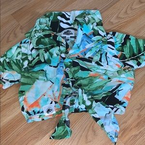 Tie up crop button up